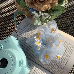 Blue Mesh Daisy Scrunchie